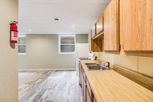 Foto del edificio - Parchment Manor (Brickstone River View Management LLC)