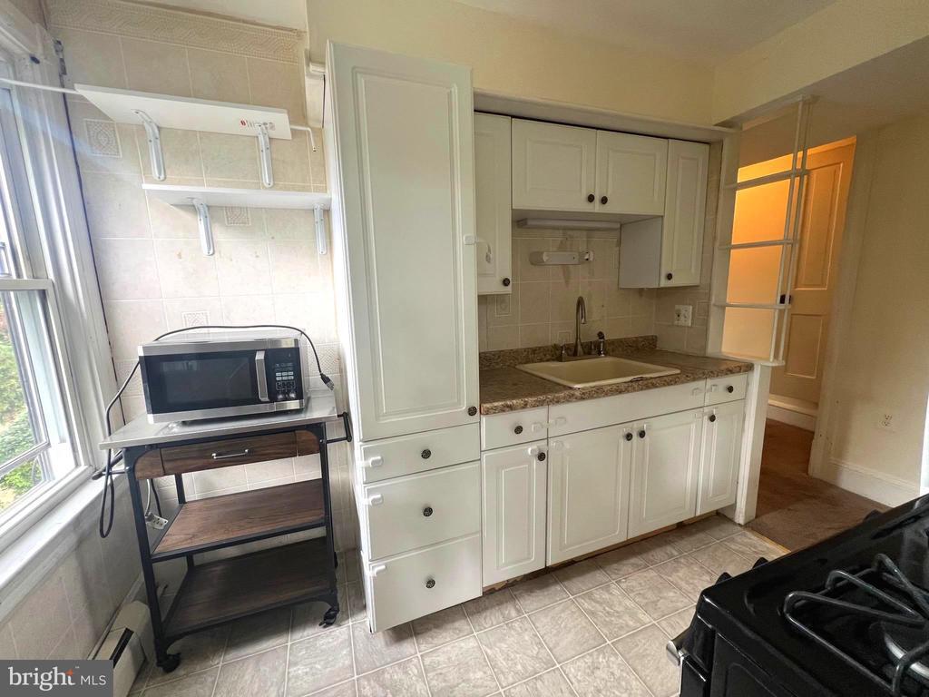 Foto principal - 528 Burlington Ave