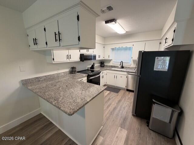 Building Photo - 1331 Capri Dr