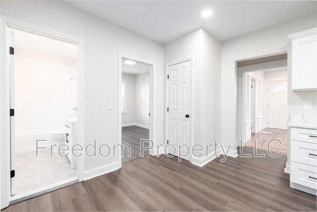 Foto del edificio - 120 Whiting St