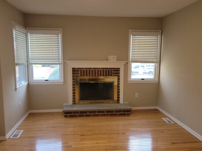 Dining Room - 1417 Kathleen Ct