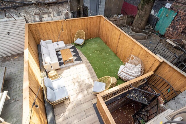 Foto del edificio - 235 Bloomfield St