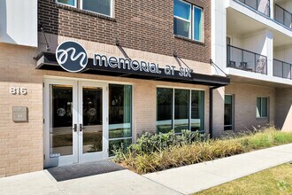 Building Photo - Memorial at Six