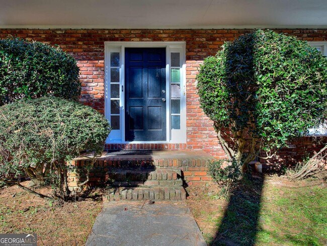 Building Photo - 928 Fairwind Ct