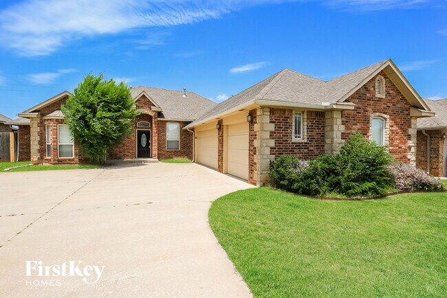 Building Photo - 1105 Kelsi Dr