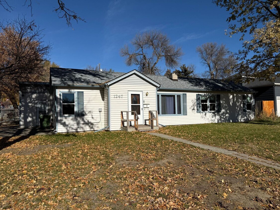 Primary Photo - 1247 Harvard Ave