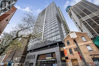 Building Photo - 771-2771 Yonge St