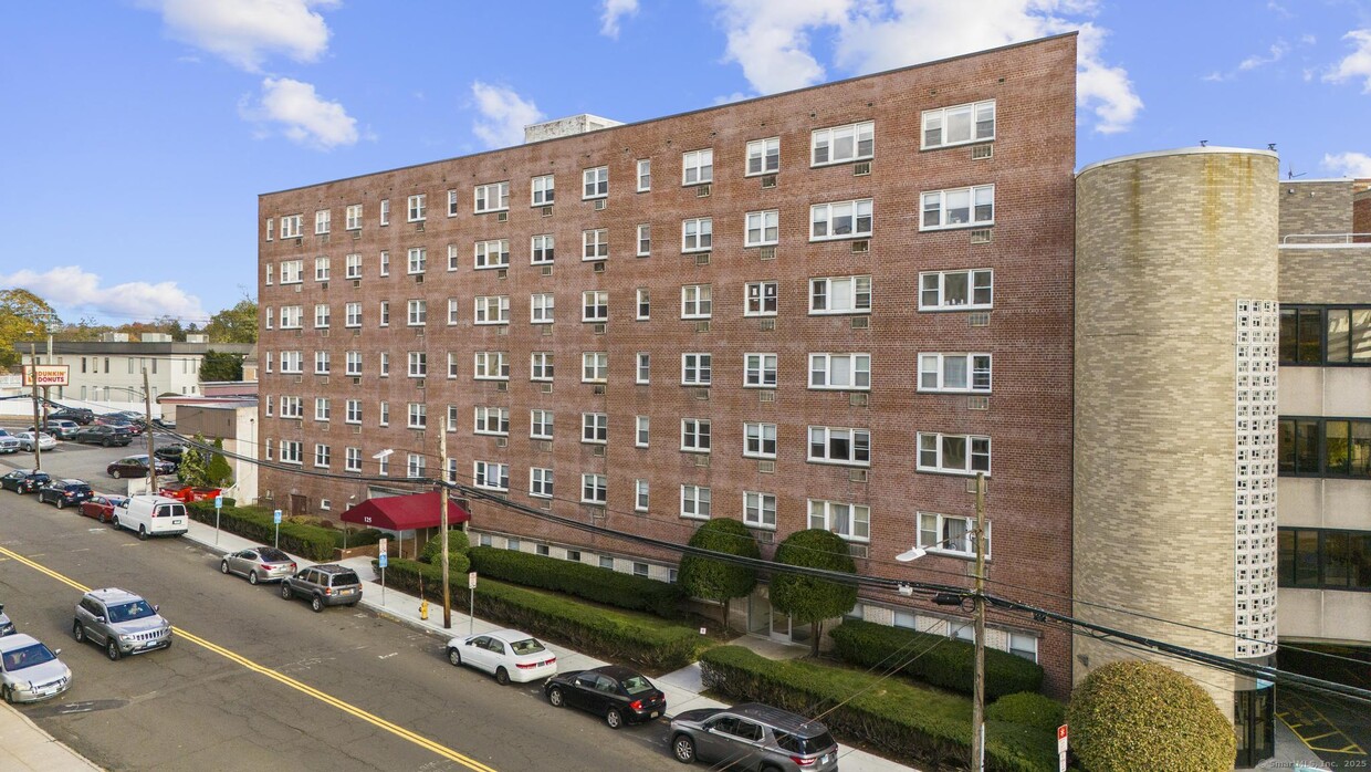 Primary Photo - 125 Prospect St