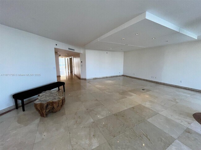 Foto del edificio - 2600 Island Blvd