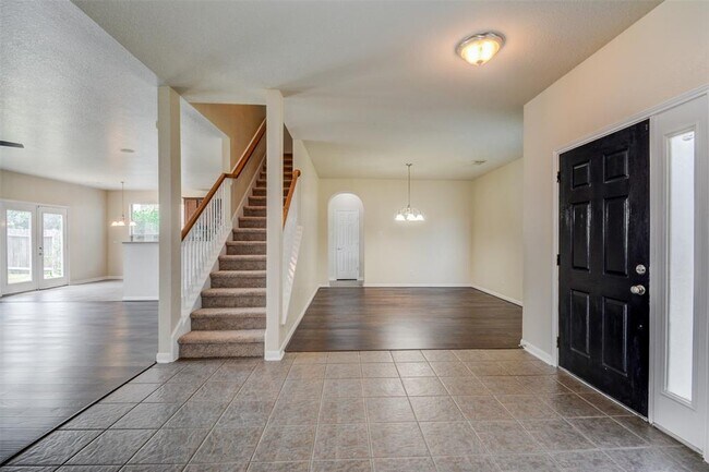 Foto del edificio - 21515 Pointed Oak Ln