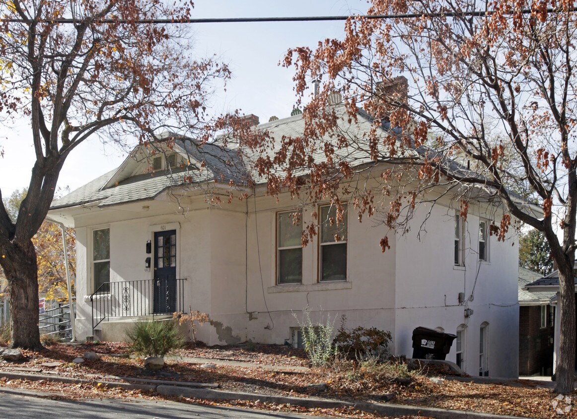 Primary Photo - 401 Center St