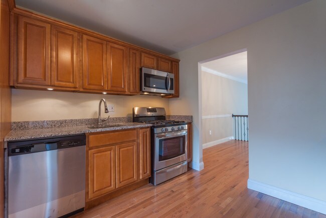 Foto del edificio - 105 Brittany Farms Rd