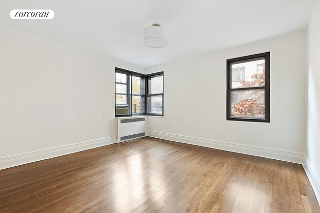 Building Photo - 29 W 65th St