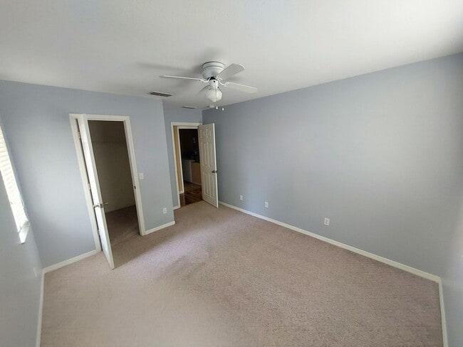 Building Photo - 6114 SW 104th St