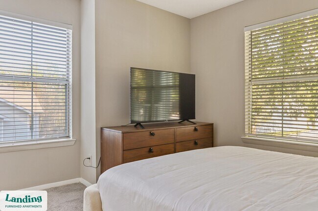 Foto del edificio - 934 Garden Walk Blvd