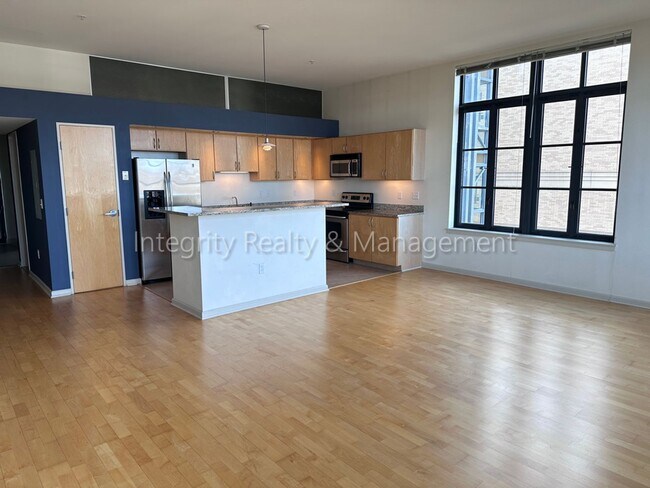 Building Photo - 1 Bed/1 Bath, 1,019 Sqft - 7130 W Alaska D...