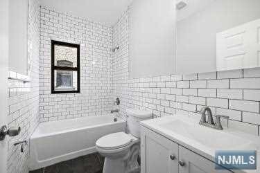 Building Photo - 118 2nd