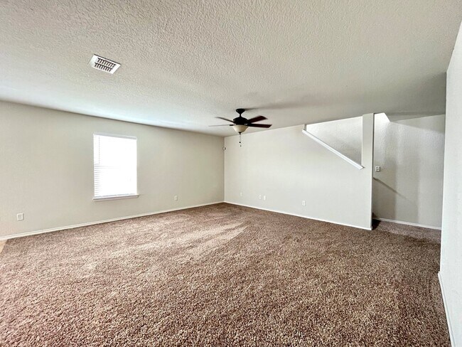 Foto del edificio - 24246 Invitation Oak