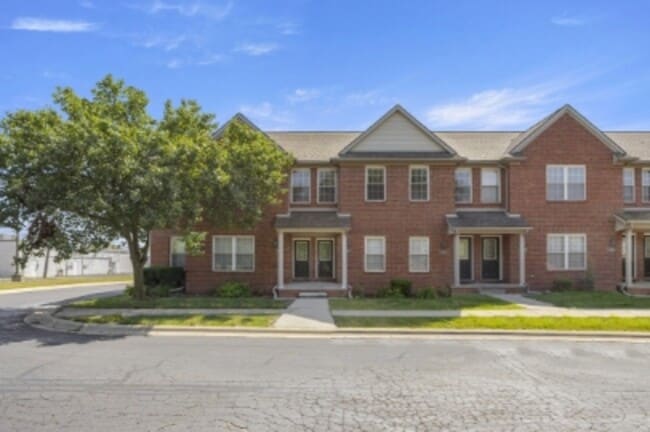 Building Photo - 13017 Turnberry