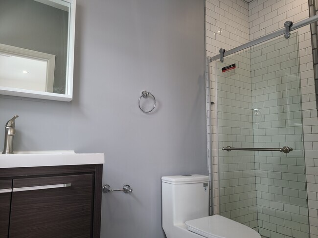 MASTER BATH - 19 Terhune Ave