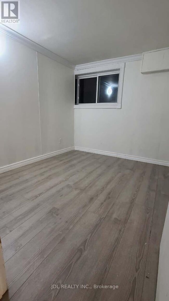 Building Photo - 75 Mintwood Dr