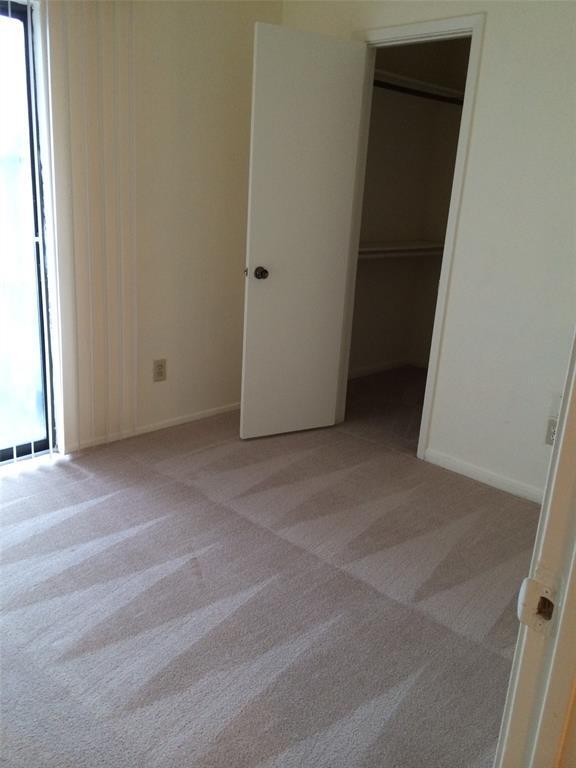 Foto del edificio - 9101 Country Creek St