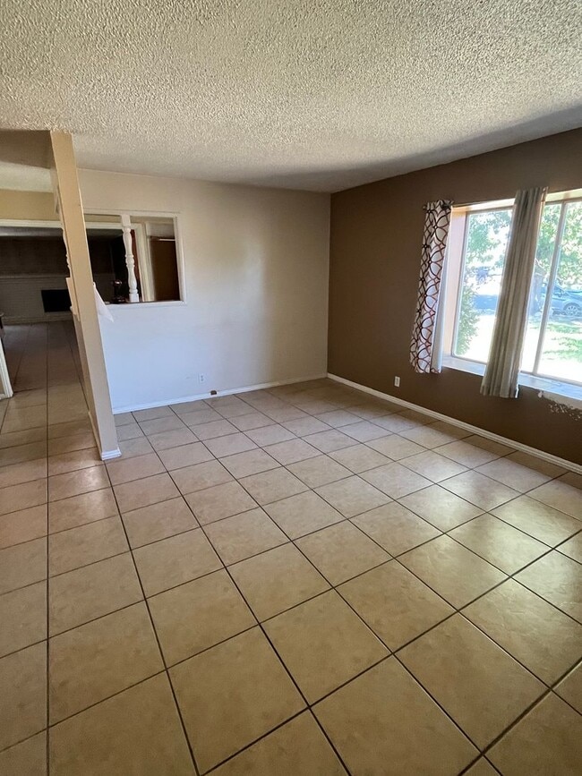 Building Photo - Coming Soon!!! 3-Bedroom, 2-Bathroom Home for Rent