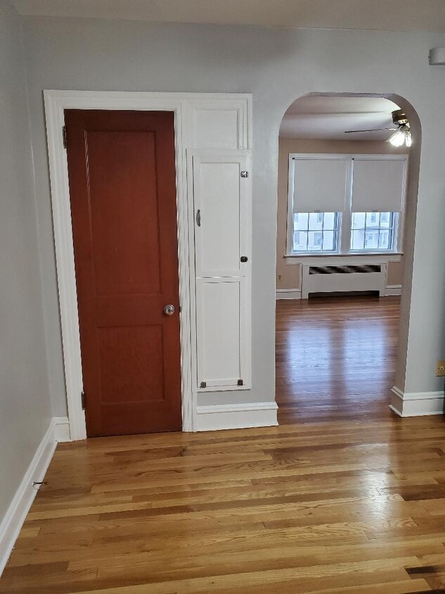 kitchen ha;; and closet - 626 S Main St