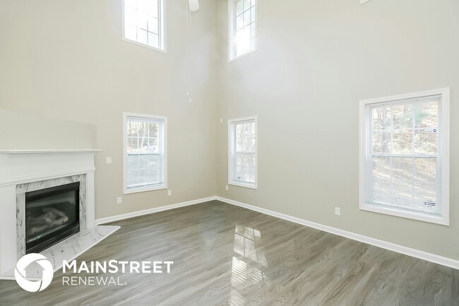 Building Photo - 8133 Green Garden Dr