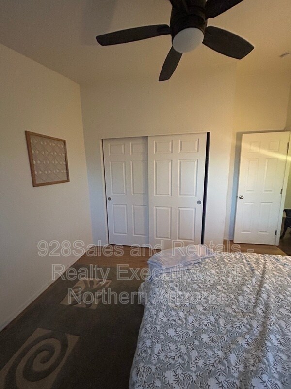 Building Photo - 1396 S Mark Ln