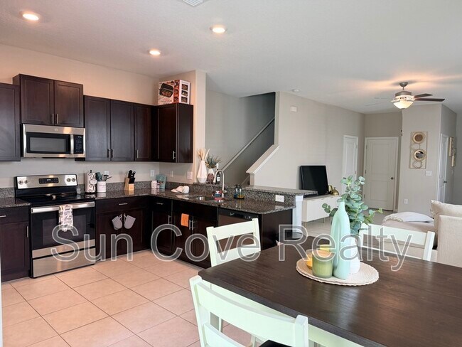 Foto del edificio - 10454 Shady Preserve Dr