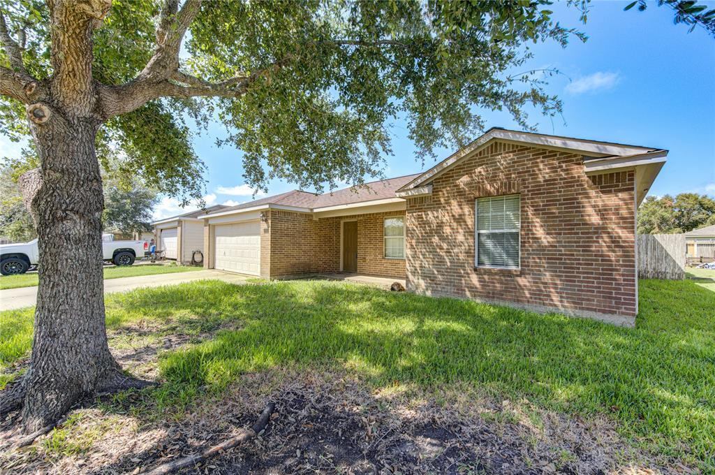 Foto principal - 6814 Manor Terrace Ln