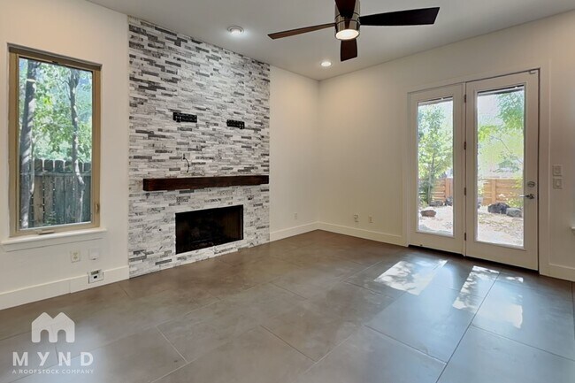 Building Photo - 2502 Kinney Rd