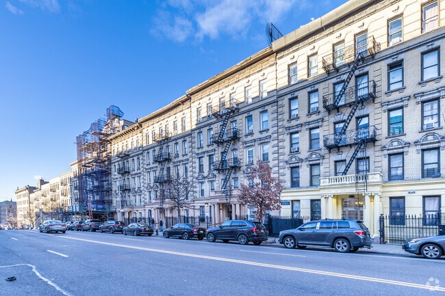 Building Photo - 513-517 W 135th St