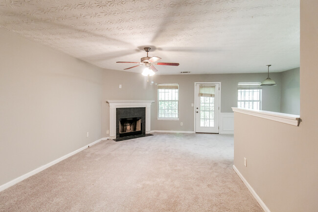 Foto del edificio - 3-Bedroom Townhome in Decatur, GA!