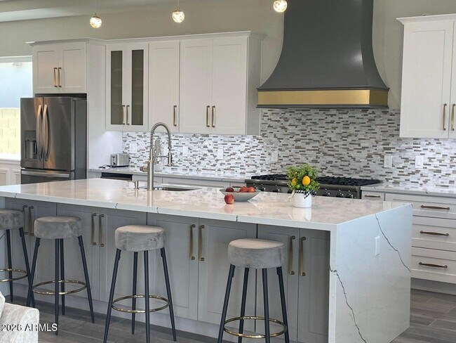 Foto del edificio - 6824 N 14th St