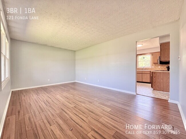 Building Photo - 121 Fonda Ln