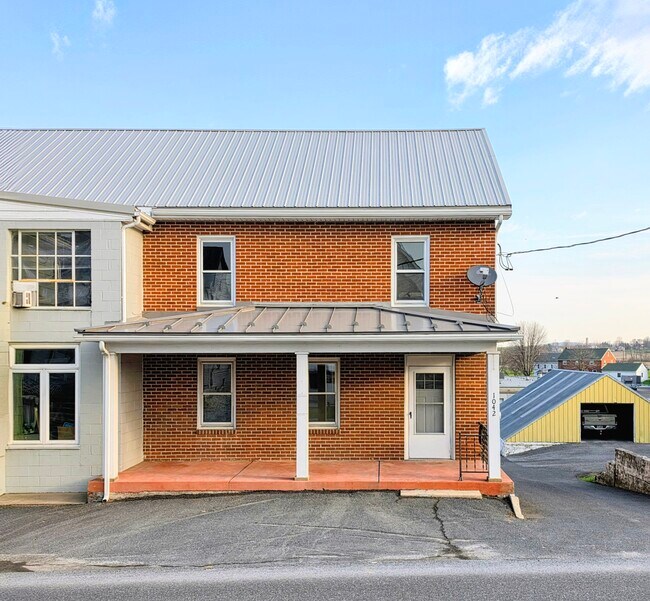 Foto del edificio - 1042 Martindale Rd