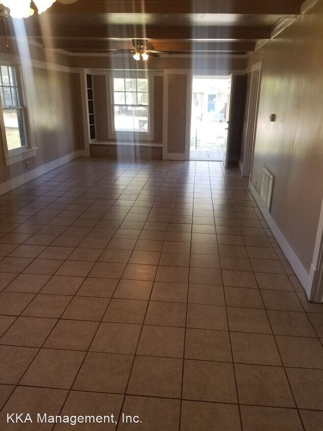Building Photo - 3 br, 1 bath House - 515 S Chickasaw Ave