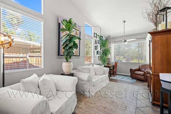 Foto del edificio - Beautiful 3 Bed/2.5 Bath Home In Desirable...