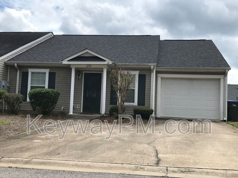 Primary Photo - 1232 Longpoint Drive