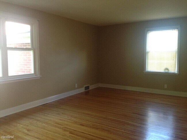 Building Photo - 1 br, 1 bath  - 875 Andover Rd