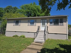Building Photo - 3309 Carlisle Ave