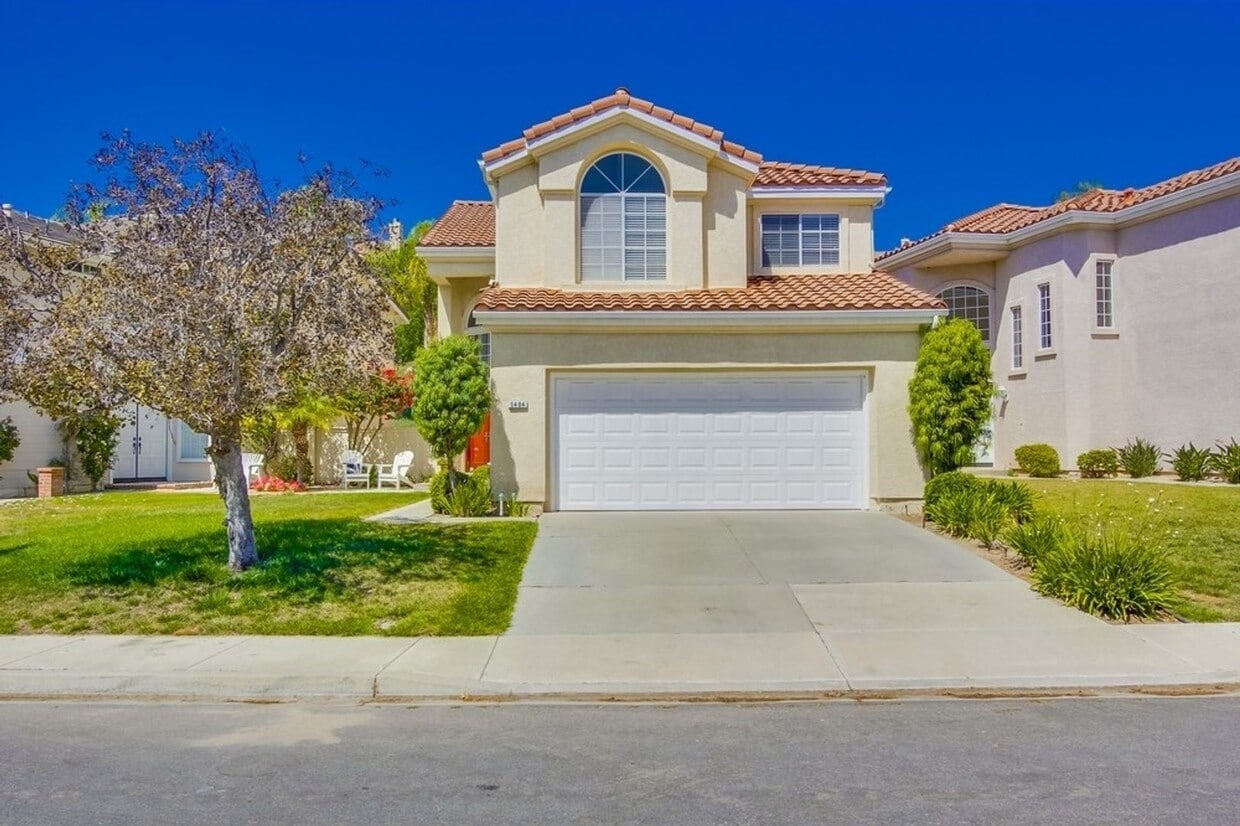 Primary Photo - Beautiful 4 Bedroom 2.5 Bath Home in Tierr...