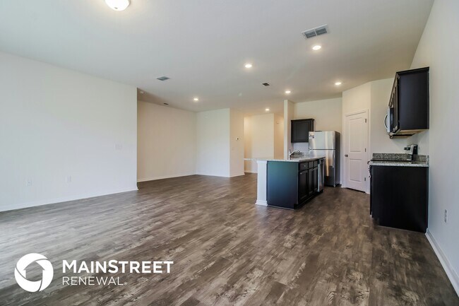 Building Photo - 3022 Neverland Dr