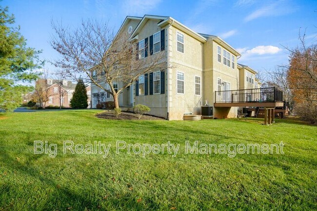 Foto del edificio - 2105 Eastport Way