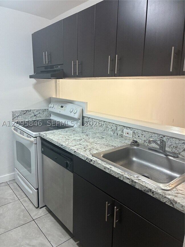 Foto del edificio - 10801 SW 109th Ct