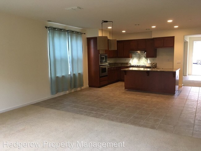 Building Photo - 975 Chelebrooke Ct