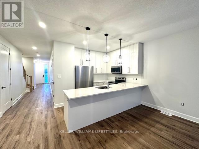 Building Photo - 175 Doan Dr