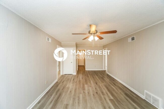 Foto del edificio - 3 Bedroom Pet-Friendly Home in Memphis, TN with Main Street Renewal